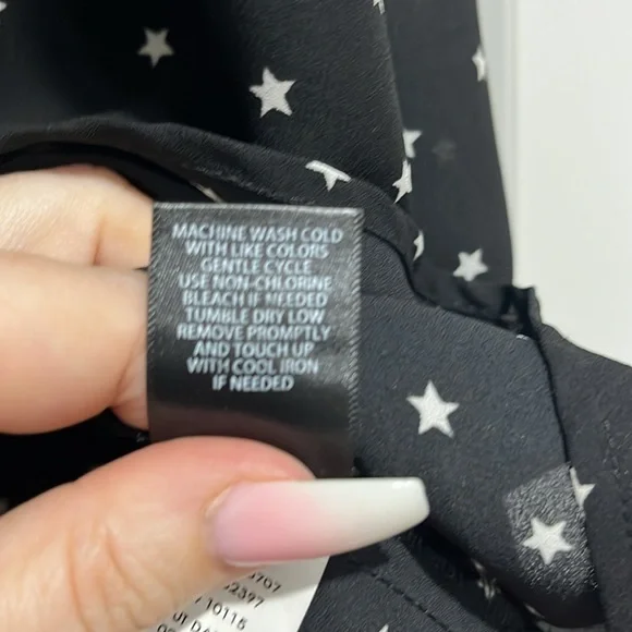 Torrid Black Star Hi-lo Tank - Picture 9 of 11